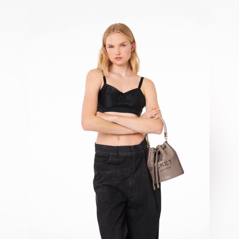 Marc Jacobs The Leather Bucket Bag - Picture 15 of 15